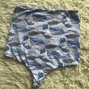 Imrie size medium high waisted bottoms